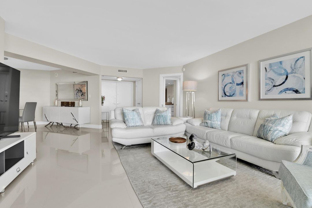 Под контрактом: $12,000 (2 спален, 2 ванн, 1448 Квадратных фут)