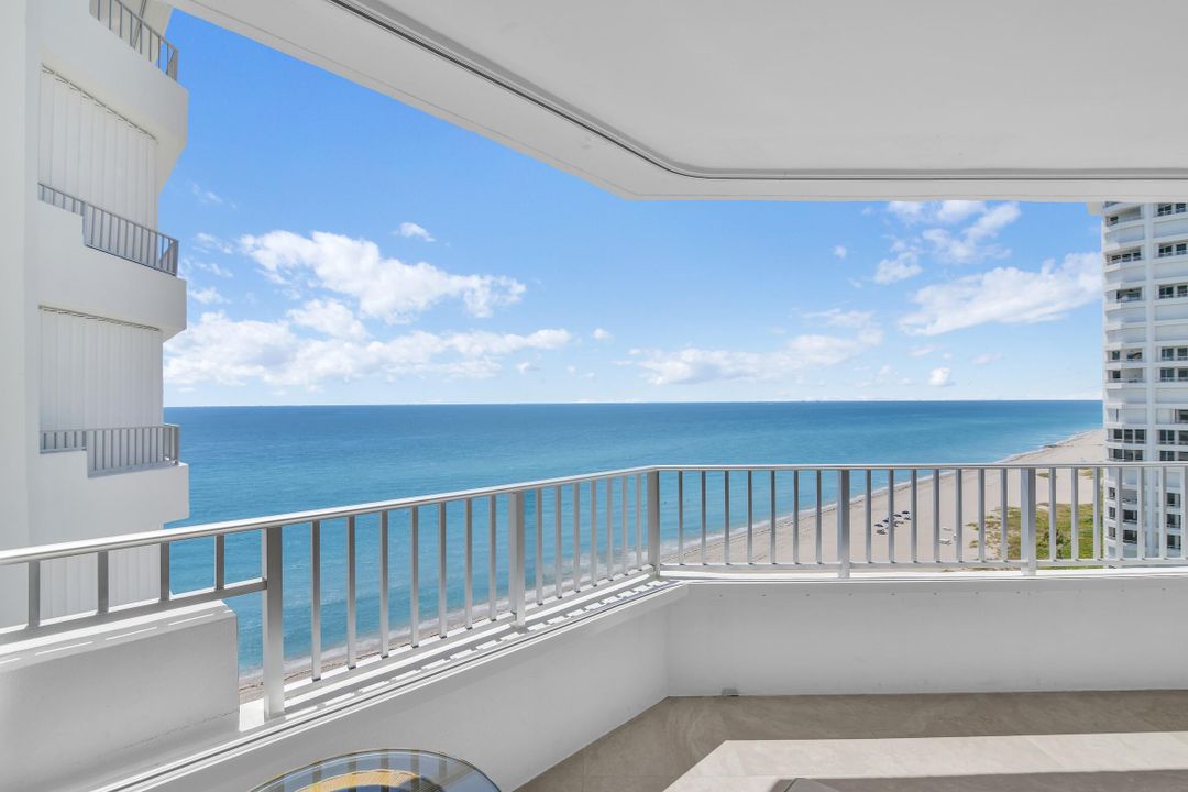 Под контрактом: $12,000 (2 спален, 2 ванн, 1448 Квадратных фут)