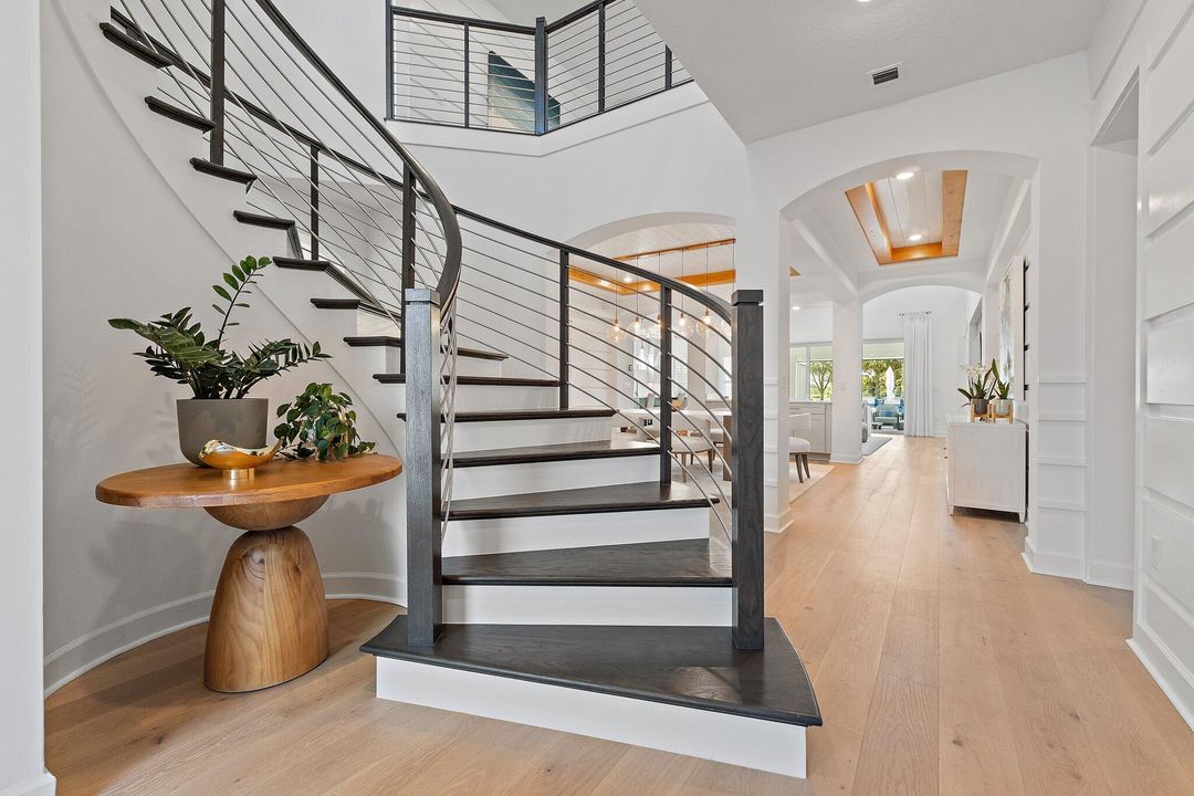 待售: $5,900,000 (7 贝兹, 7 浴室, 5762 平方英尺)