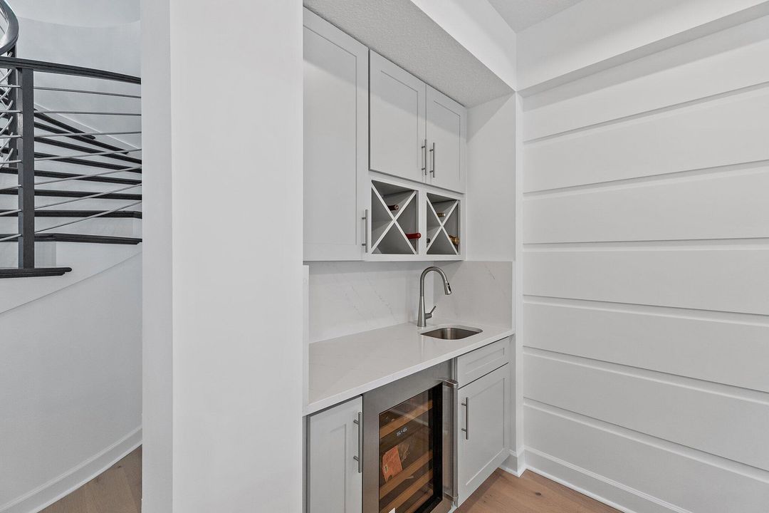 待售: $5,900,000 (7 贝兹, 7 浴室, 5762 平方英尺)