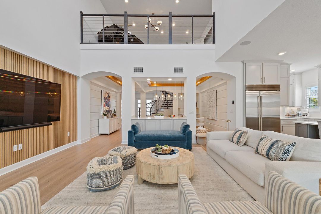 待售: $5,900,000 (7 贝兹, 7 浴室, 5762 平方英尺)