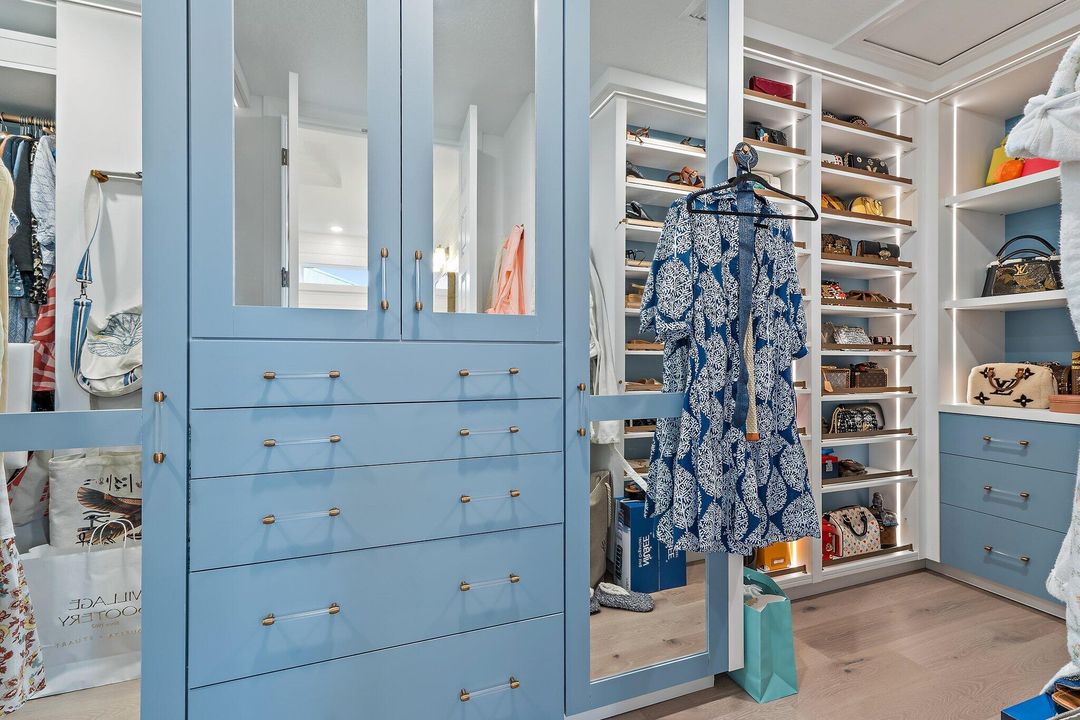 待售: $5,900,000 (7 贝兹, 7 浴室, 5762 平方英尺)