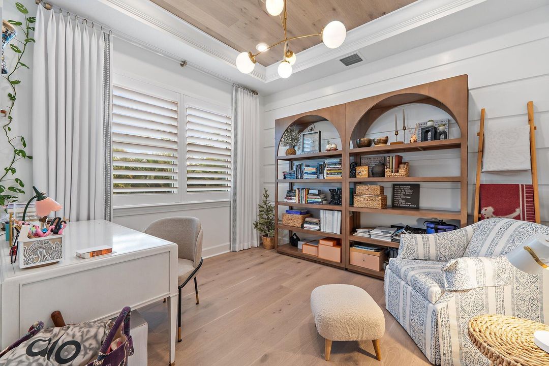 待售: $5,900,000 (7 贝兹, 7 浴室, 5762 平方英尺)