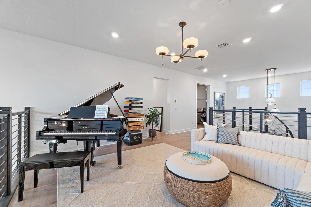 待售: $5,900,000 (7 贝兹, 7 浴室, 5762 平方英尺)