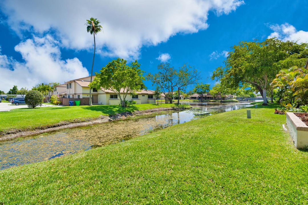 En Venta: $362,000 (3 camas, 2 baños, 1123 Pies cuadrados)