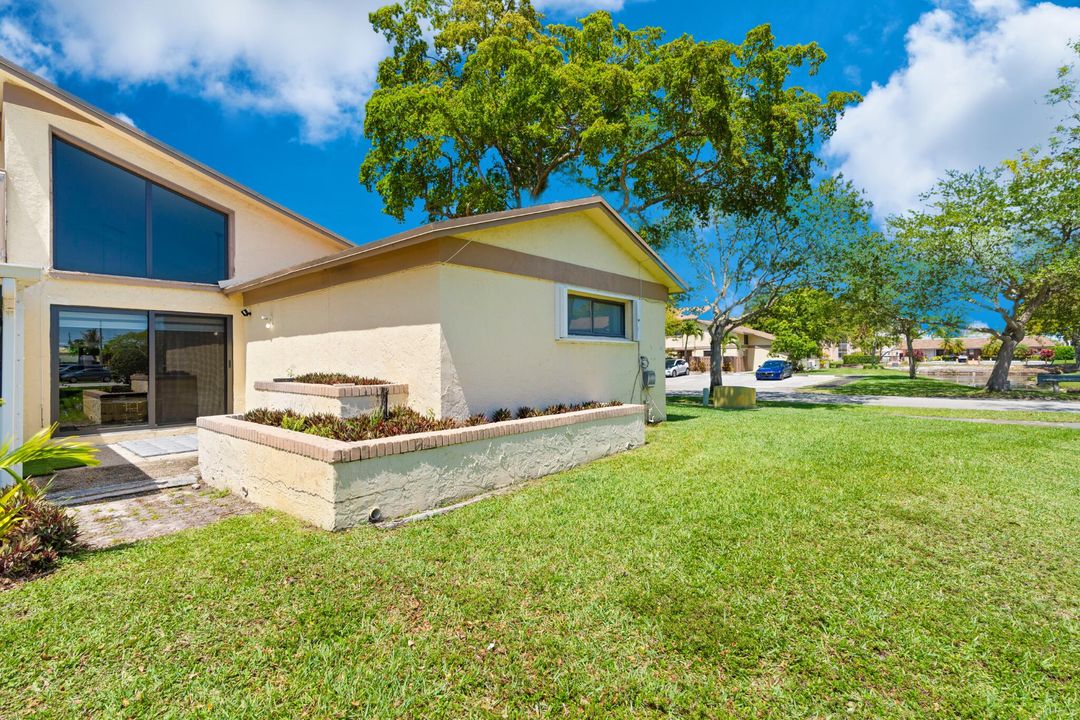 En Venta: $362,000 (3 camas, 2 baños, 1123 Pies cuadrados)