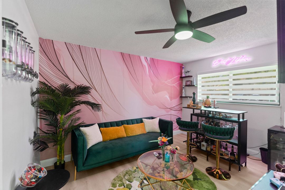 En Venta: $362,000 (3 camas, 2 baños, 1123 Pies cuadrados)