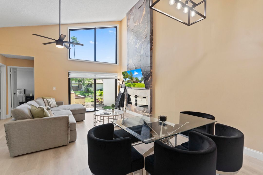 En Venta: $362,000 (3 camas, 2 baños, 1123 Pies cuadrados)