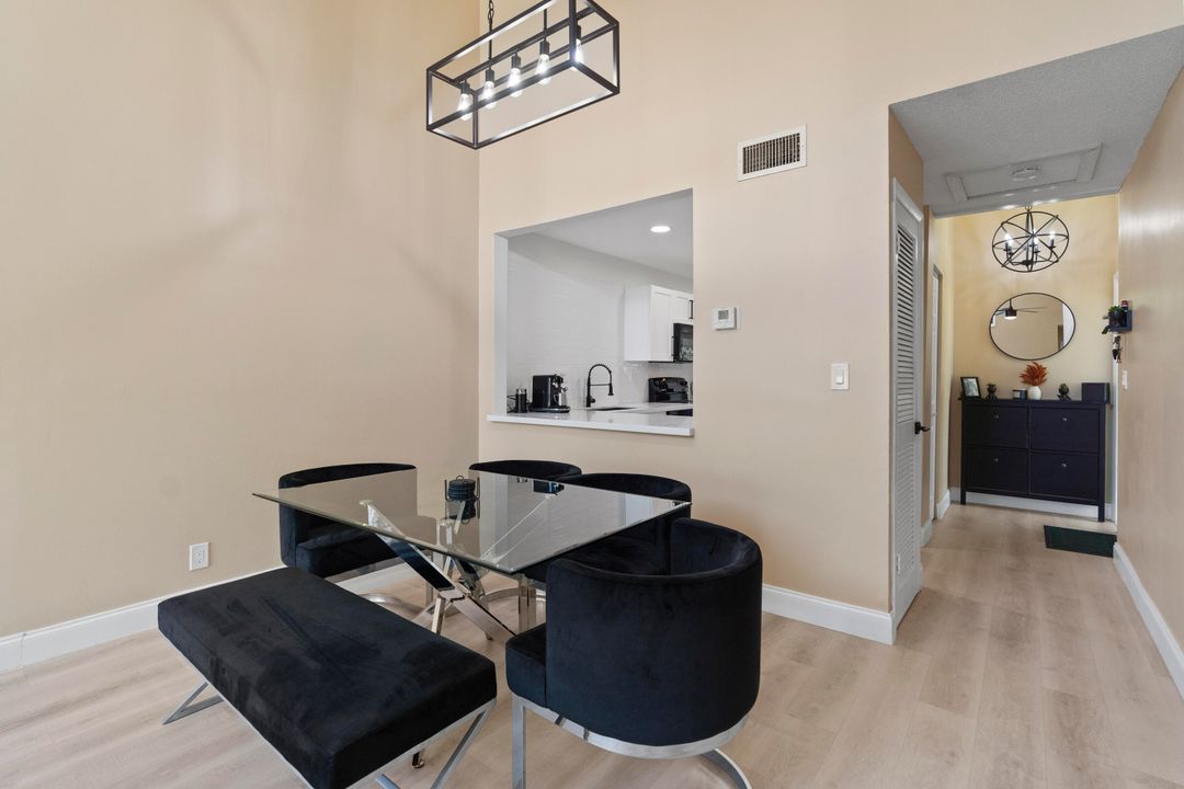 En Venta: $362,000 (3 camas, 2 baños, 1123 Pies cuadrados)