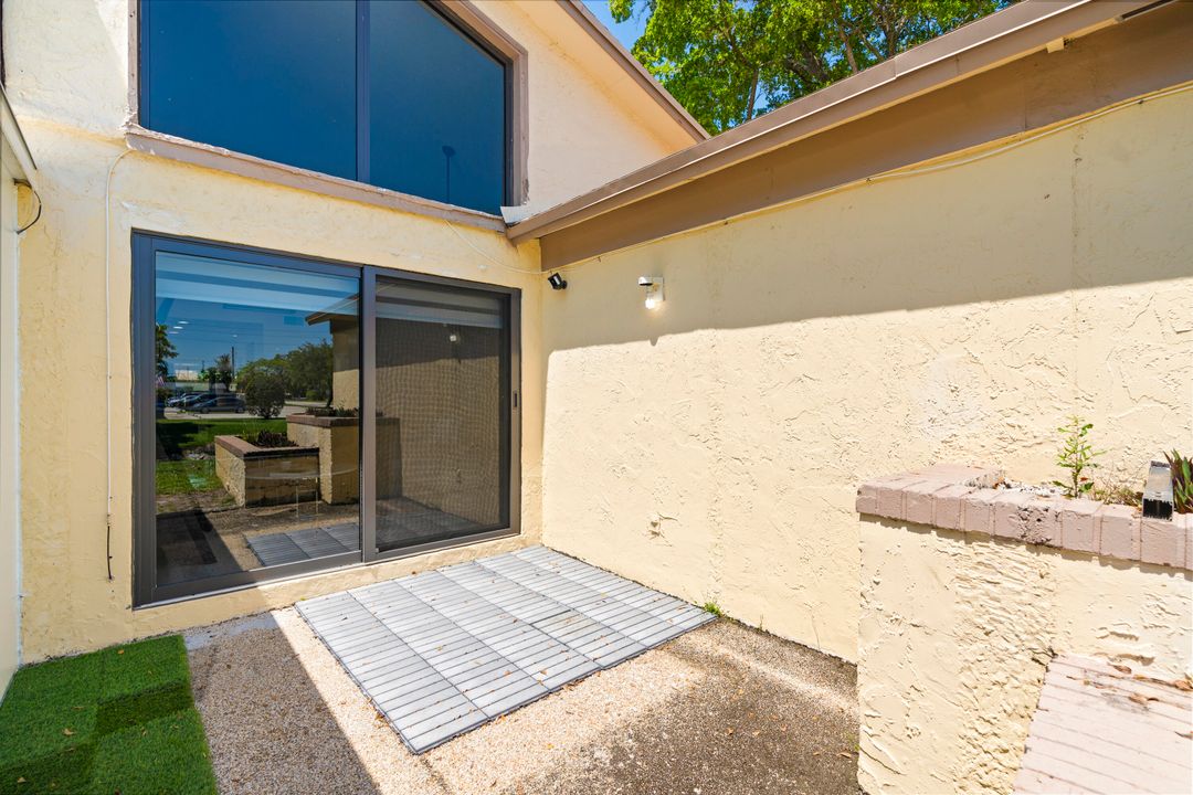 En Venta: $362,000 (3 camas, 2 baños, 1123 Pies cuadrados)