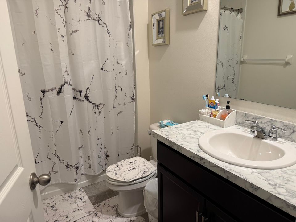 出租: $2,700 (4 贝兹, 2 浴室, 1828 平方英尺)