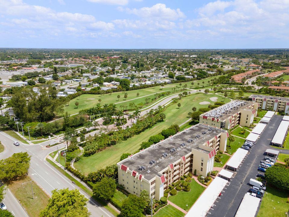 Active With Contract: $179,000 (2 beds, 2 baths, 1400 Square Feet)