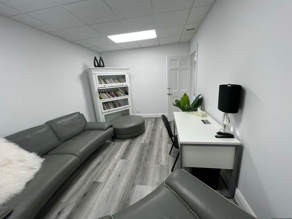 待售: $750 (0 贝兹, 0 浴室, 1159 平方英尺)