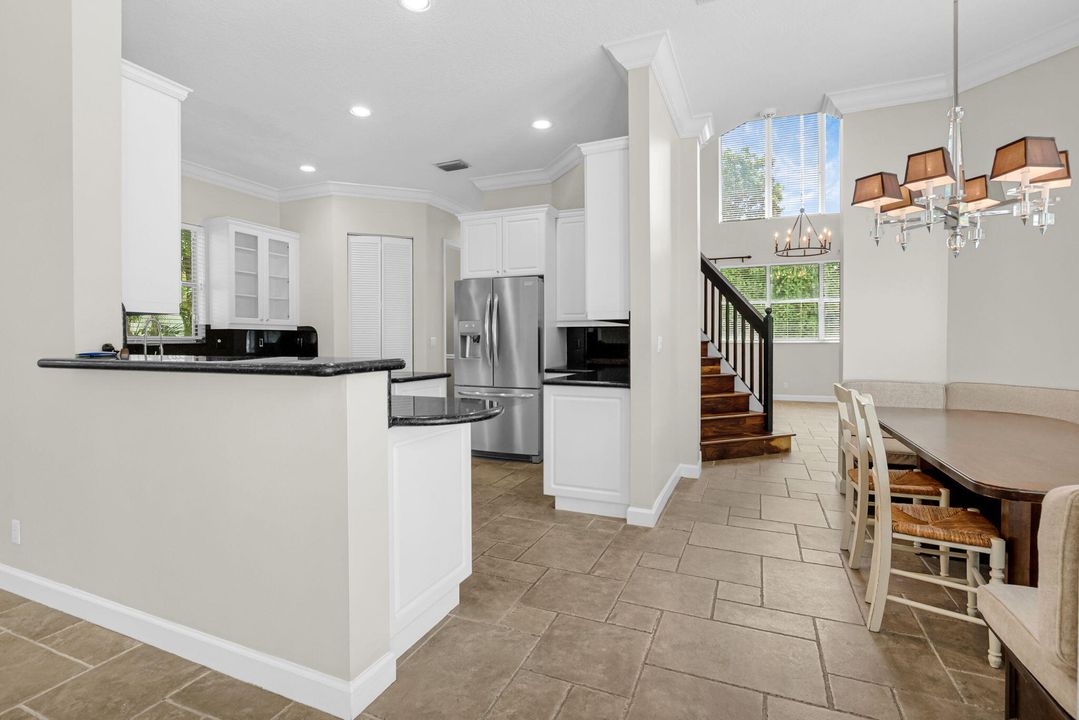 Недавно арендовано: $8,100 (6 спален, 4 ванн, 3456 Квадратных фут)