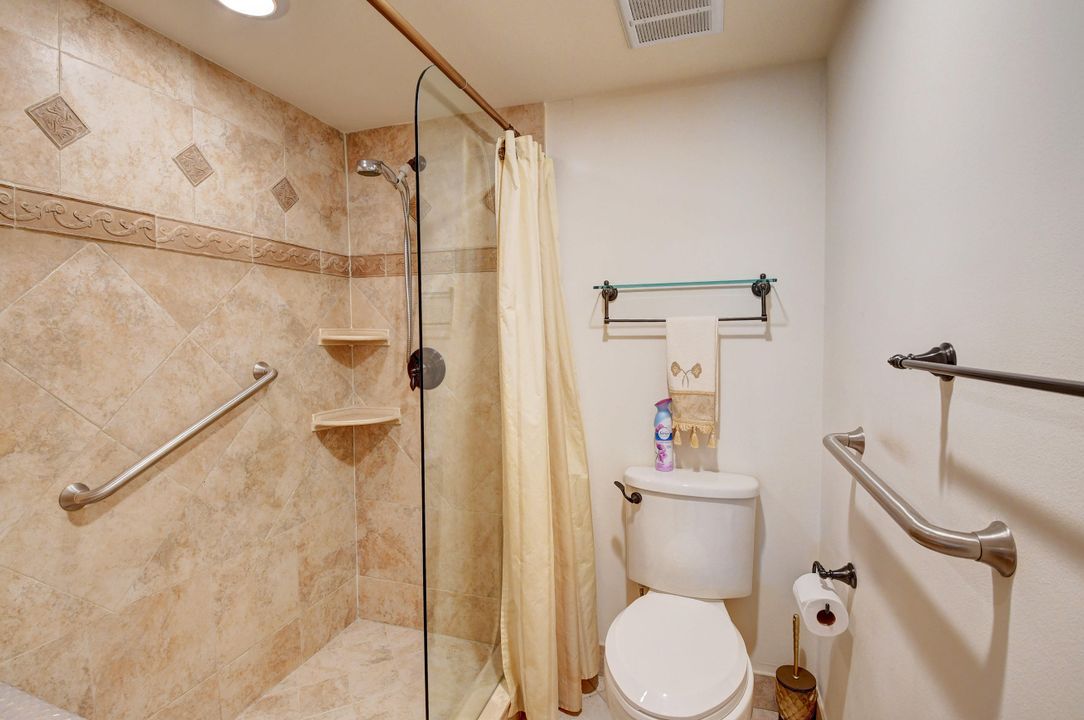 Под контрактом: $8,500 (2 спален, 2 ванн, 1513 Квадратных фут)