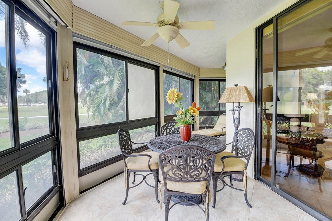 Под контрактом: $8,500 (2 спален, 2 ванн, 1513 Квадратных фут)