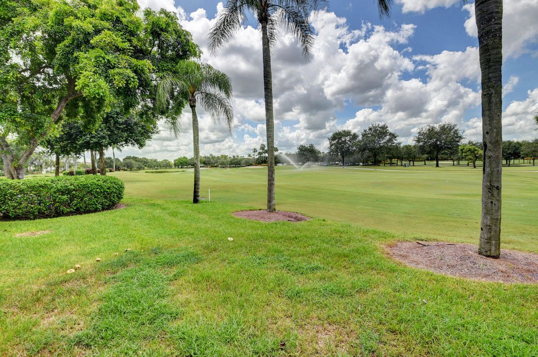 Под контрактом: $8,500 (2 спален, 2 ванн, 1513 Квадратных фут)