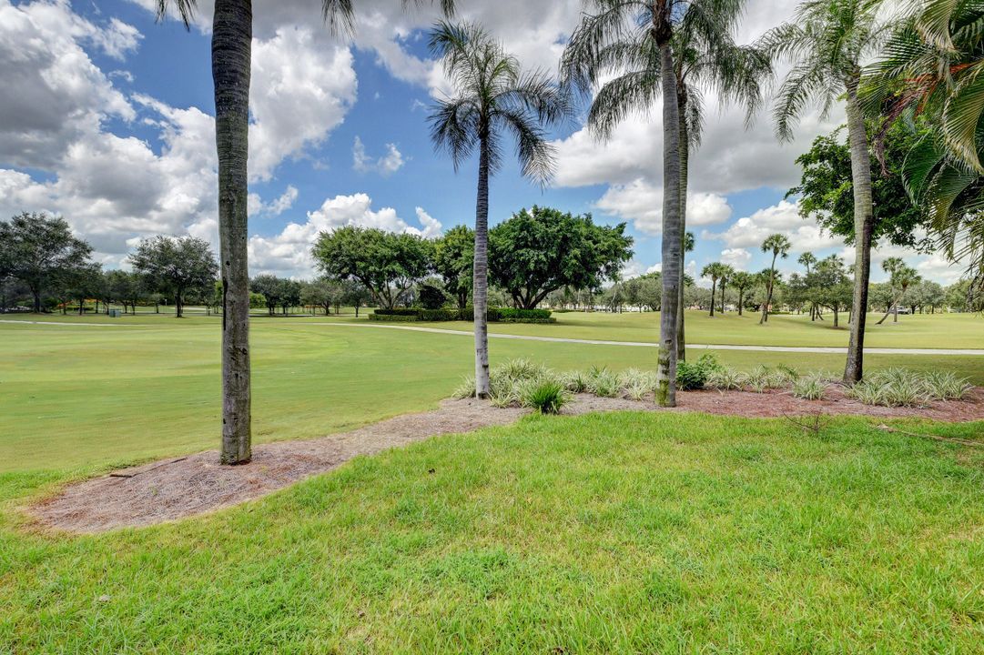 Под контрактом: $8,500 (2 спален, 2 ванн, 1513 Квадратных фут)