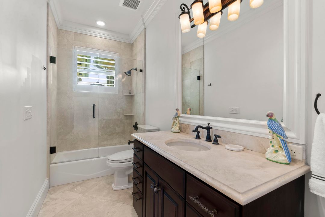 For Sale: $2,350,000 (7 beds, 6 baths, 5458 Square Feet)