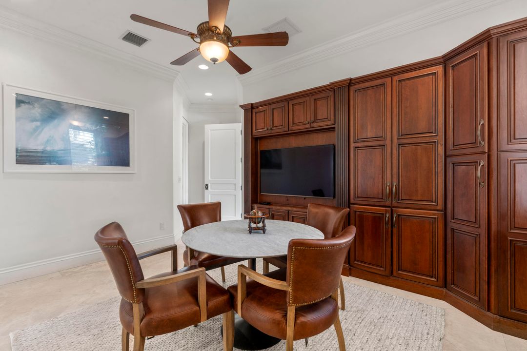 For Sale: $2,350,000 (7 beds, 6 baths, 5458 Square Feet)