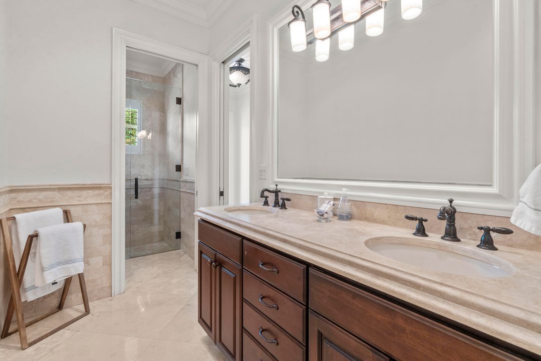 For Sale: $2,350,000 (7 beds, 6 baths, 5458 Square Feet)