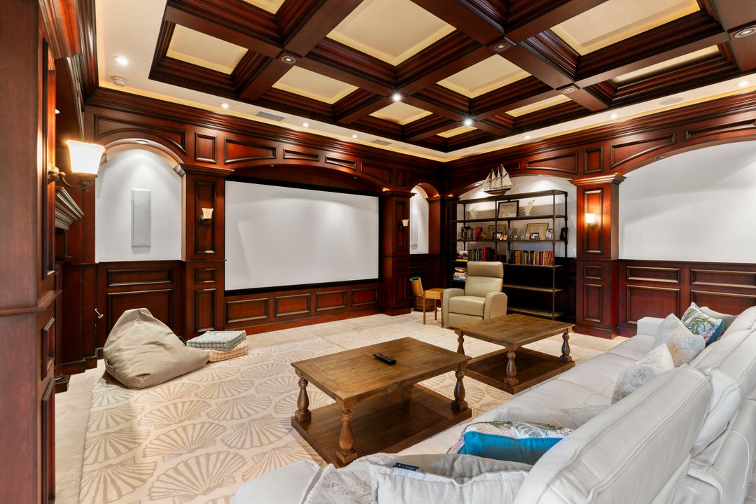 For Sale: $2,350,000 (7 beds, 6 baths, 5458 Square Feet)