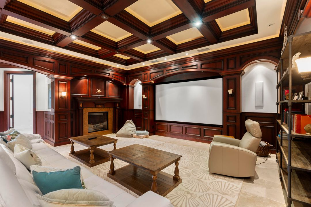 For Sale: $2,350,000 (7 beds, 6 baths, 5458 Square Feet)