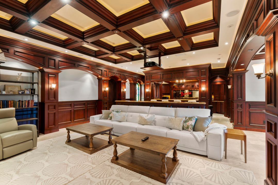 For Sale: $2,350,000 (7 beds, 6 baths, 5458 Square Feet)