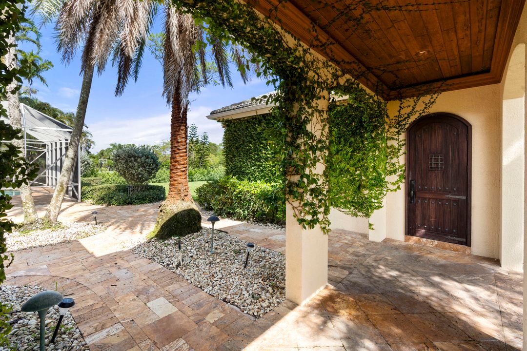 For Sale: $2,350,000 (7 beds, 6 baths, 5458 Square Feet)