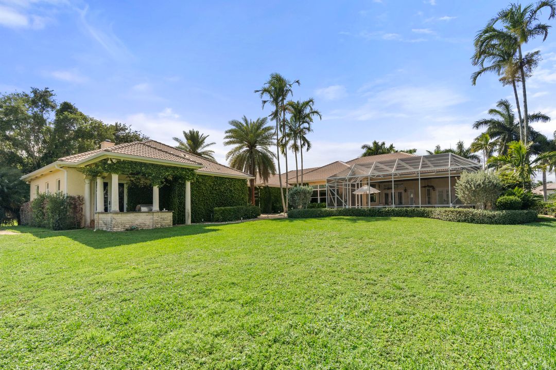 For Sale: $2,350,000 (7 beds, 6 baths, 5458 Square Feet)