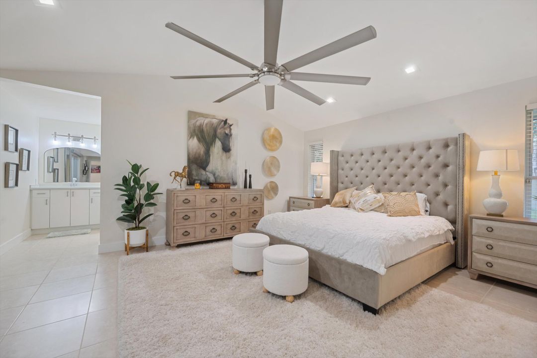 合同活跃: $1,100,000 (4 贝兹, 3 浴室, 2758 平方英尺)