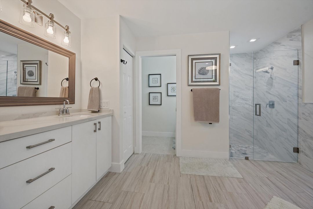 合同活跃: $1,100,000 (4 贝兹, 3 浴室, 2758 平方英尺)