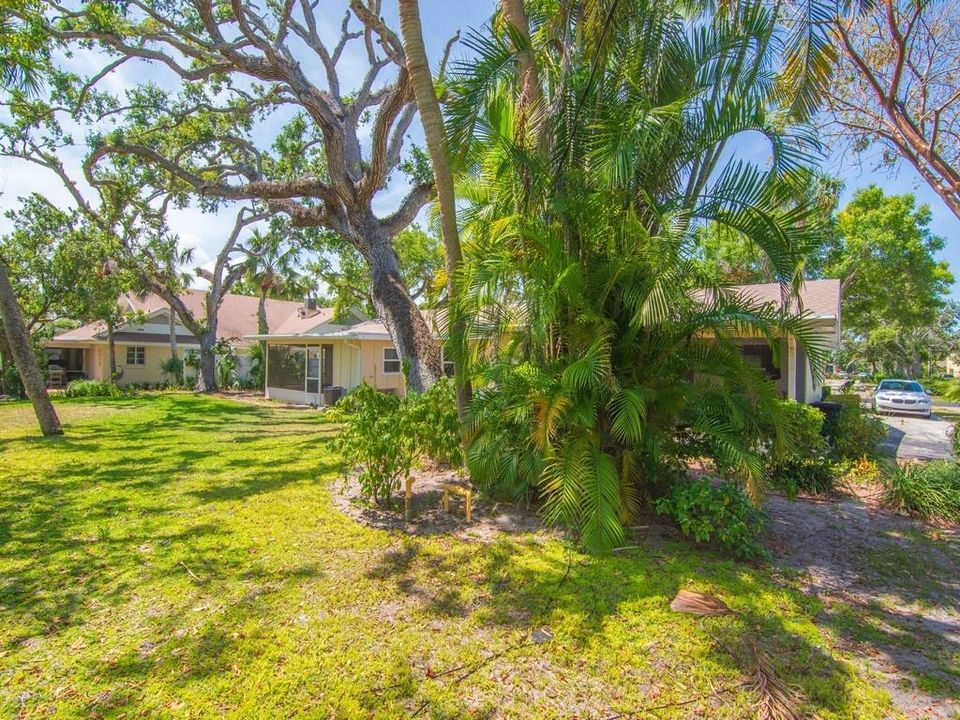 For Sale: $925,000 (0 beds, 0 baths, 2044 Square Feet)