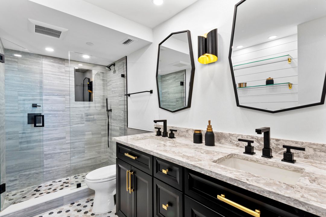 Active With Contract: $1,200,000 (3 beds, 2 baths, 1682 Square Feet)