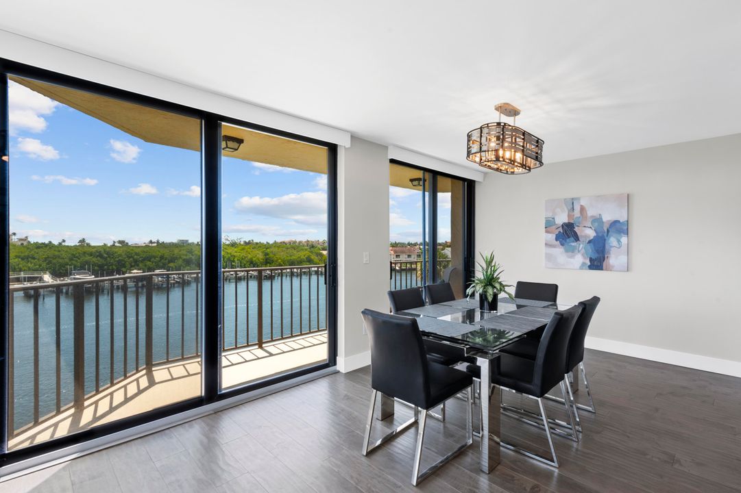Active With Contract: $1,200,000 (3 beds, 2 baths, 1682 Square Feet)