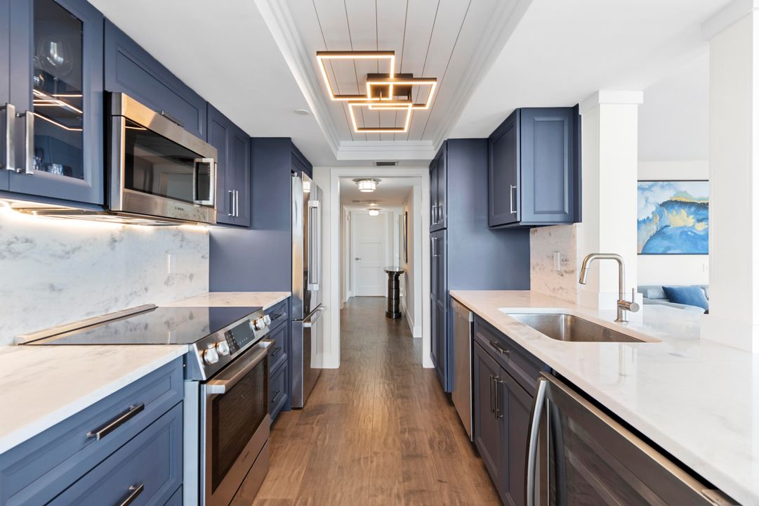 Active With Contract: $1,200,000 (3 beds, 2 baths, 1682 Square Feet)