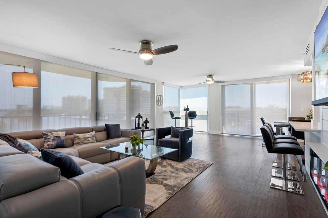 Active With Contract: $1,200,000 (3 beds, 2 baths, 1682 Square Feet)