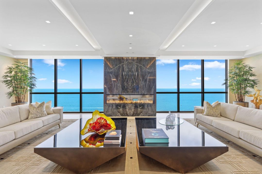 待售: $15,990,000 (4 贝兹, 5 浴室, 10042 平方英尺)