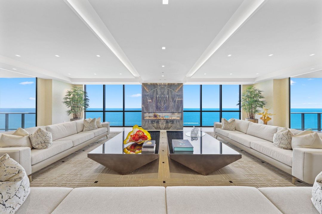 待售: $15,990,000 (4 贝兹, 5 浴室, 10042 平方英尺)