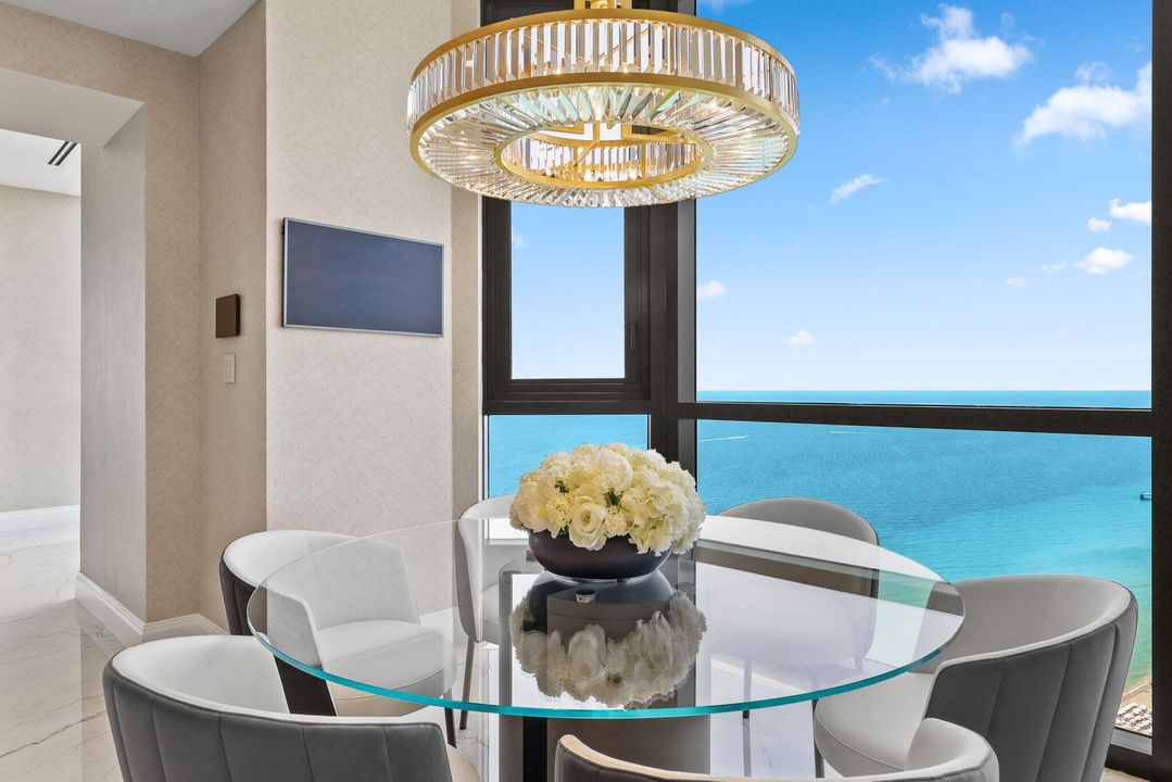 待售: $15,990,000 (4 贝兹, 5 浴室, 10042 平方英尺)