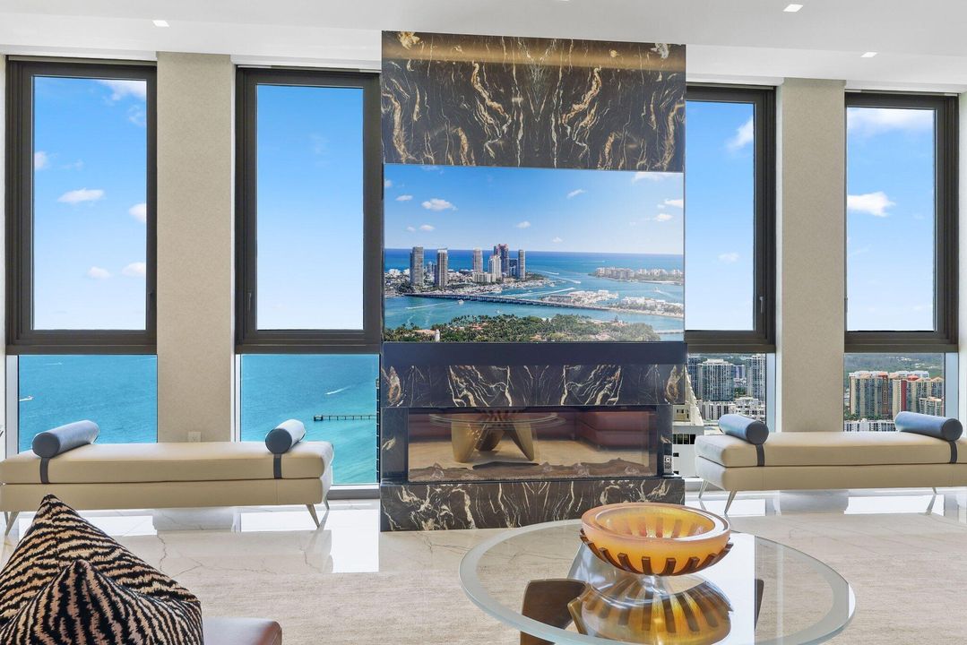 待售: $15,990,000 (4 贝兹, 5 浴室, 10042 平方英尺)