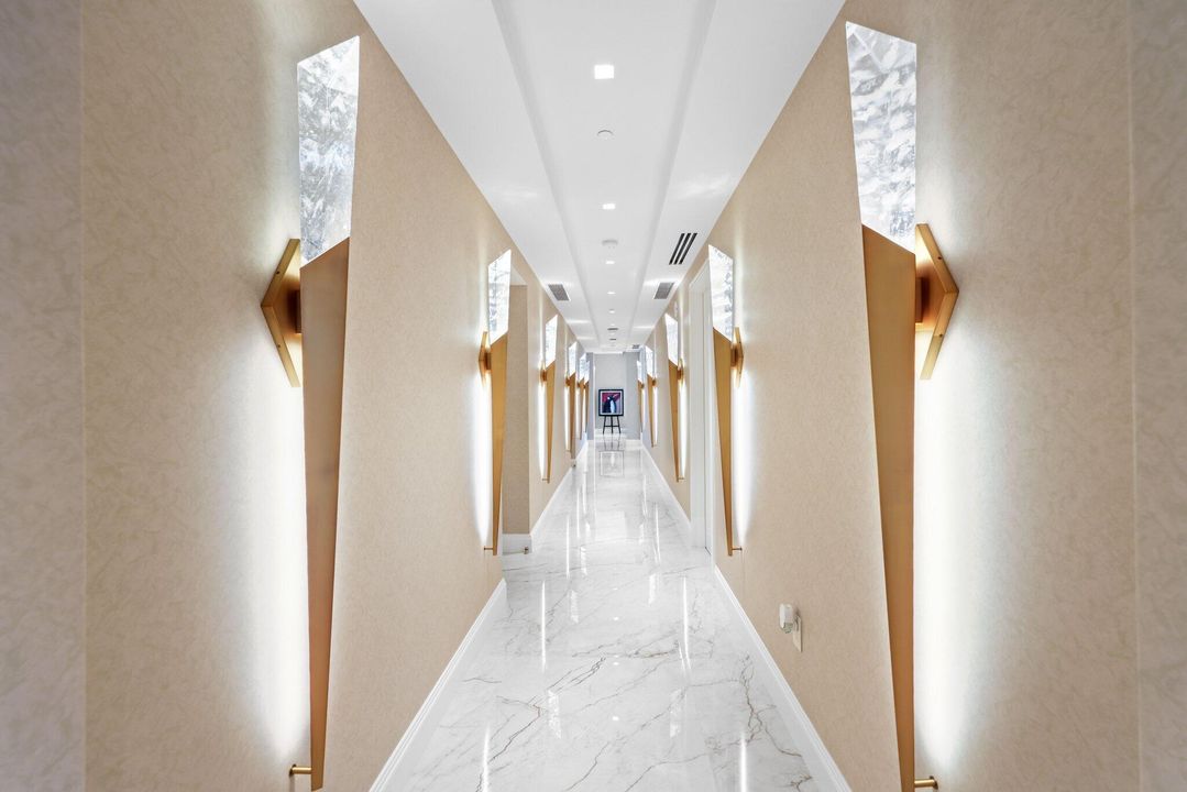 待售: $15,990,000 (4 贝兹, 5 浴室, 10042 平方英尺)