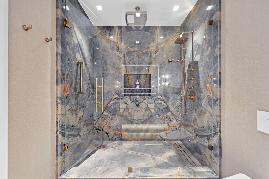 待售: $15,990,000 (4 贝兹, 5 浴室, 10042 平方英尺)