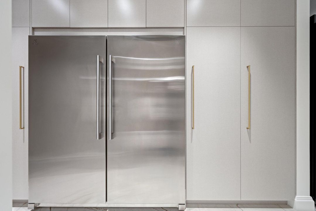 待售: $15,990,000 (4 贝兹, 5 浴室, 10042 平方英尺)