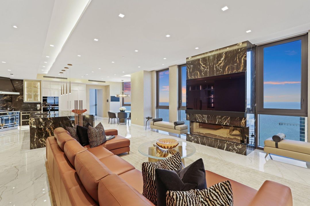 待售: $15,990,000 (4 贝兹, 5 浴室, 10042 平方英尺)