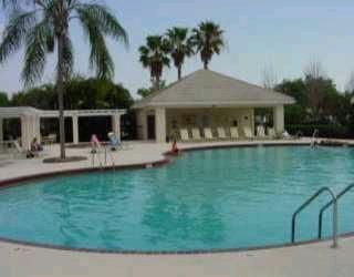 Active With Contract: $359,000 (2 beds, 2 baths, 1525 Square Feet)