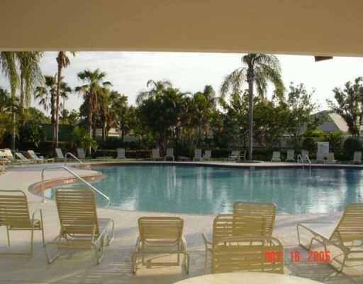 Active With Contract: $359,000 (2 beds, 2 baths, 1525 Square Feet)