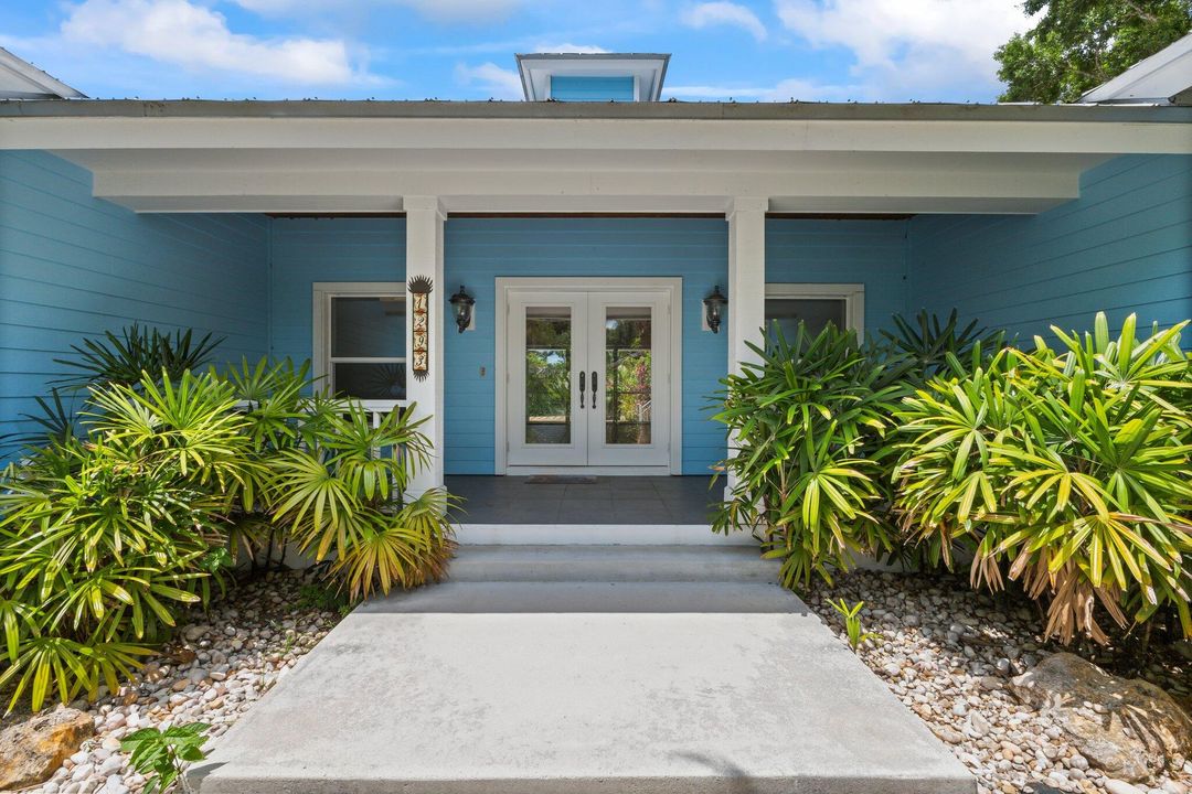 For Sale: $1,499,900 (4 beds, 3 baths, 3285 Square Feet)