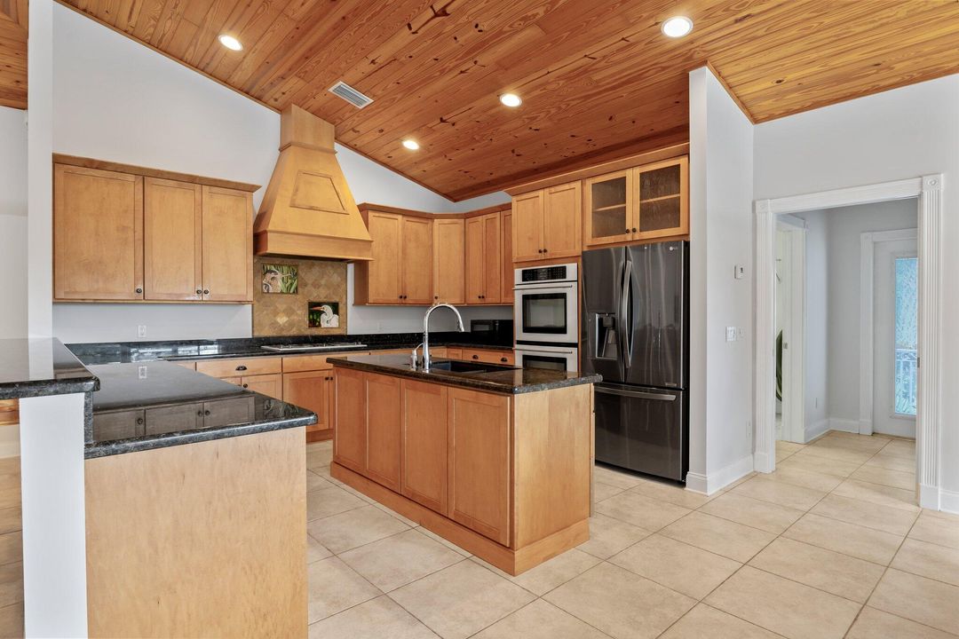 For Sale: $1,499,900 (4 beds, 3 baths, 3285 Square Feet)