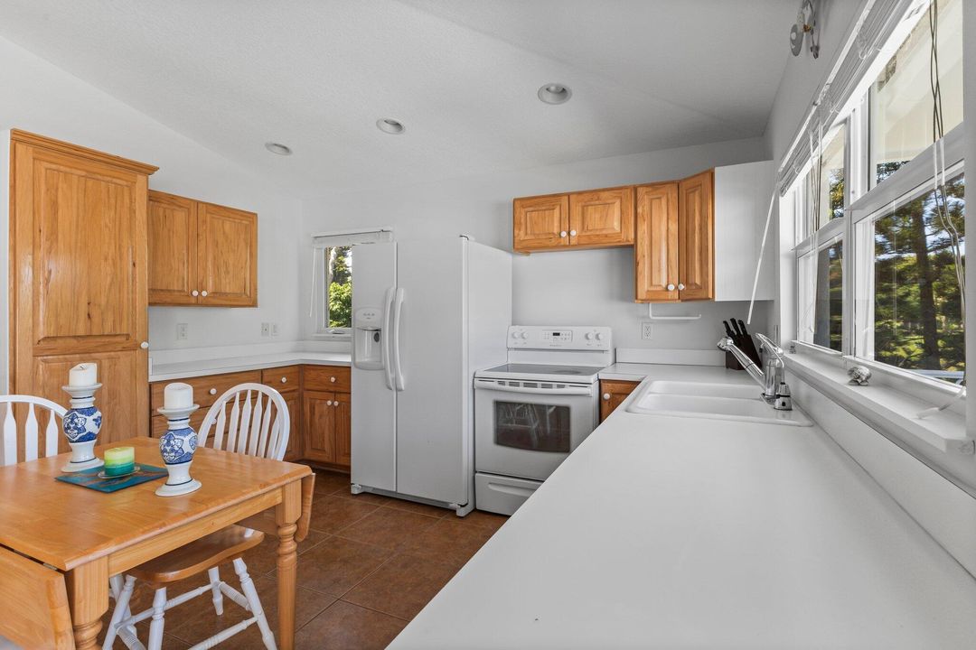 For Sale: $1,499,900 (4 beds, 3 baths, 3285 Square Feet)